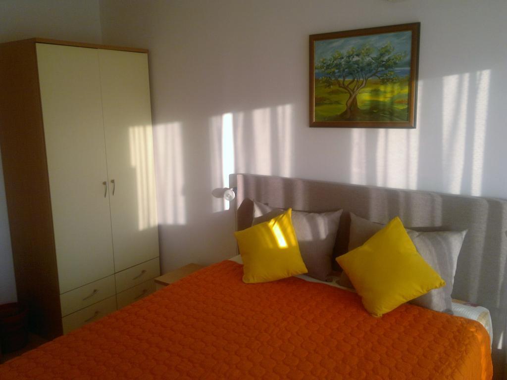 Lino Apartments Rovinj Exteriör bild